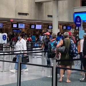 us-introduces-airport-screening-over-ebola-outbreak-concerns