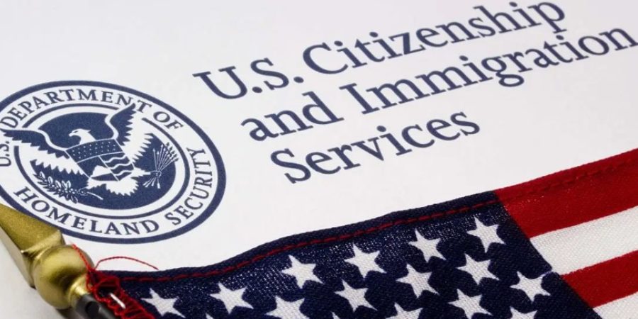 US Orders Green Card Applicants To Apply From Home Countries us-orders-green-card-applicants-to-apply-from-home-countries