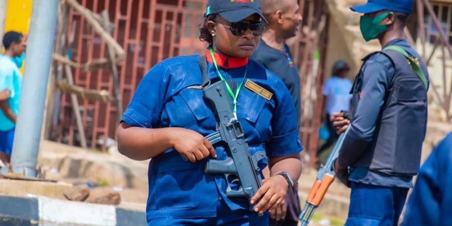 nscdc-operatives,-cbn-security-clash-in-awka-over-missing-child