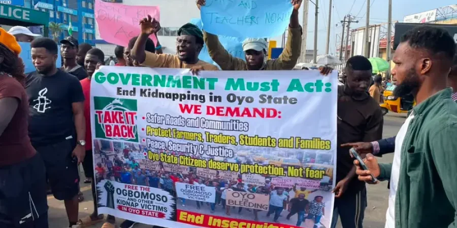 Ibadan Protesters Demand Urgent Rescue Of Abducted Ogbomoso Schoolchildren, Teachers ibadan-protesters-demand-urgent-rescue-of-abducted-ogbomoso-schoolchildren,-teachers