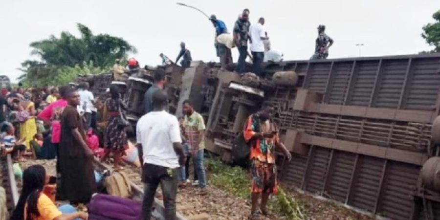 Breaking: Three Feared Dead AfterWarri-Itakpe Train Derails In Delta breaking:-three-feared-dead-afterwarri-itakpe-train-derails-in-delta
