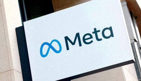 meta-rolls-out-ai-mode,-new-facebook-tools-to-boost-search,-creativity-and-photo-editing