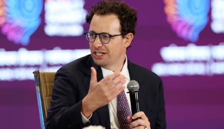ai-could-kill-us-all-by-the-end-of-the-decade,-anthropic-researcher-warns-after-resignation